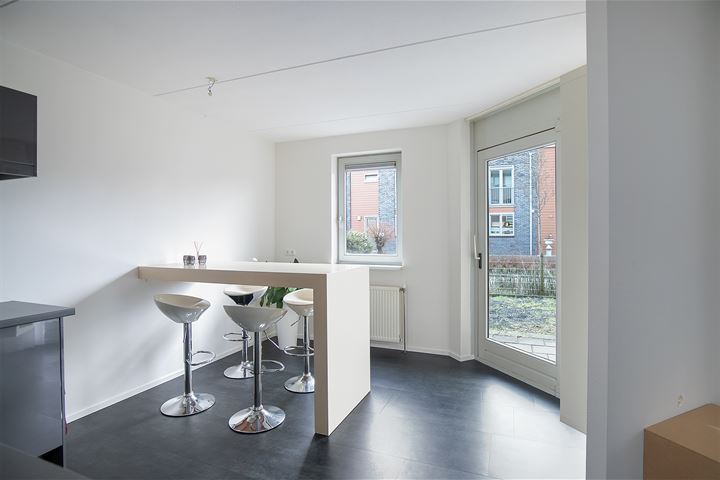 Bekijk foto 10 van Anne Vondelingstraat 8