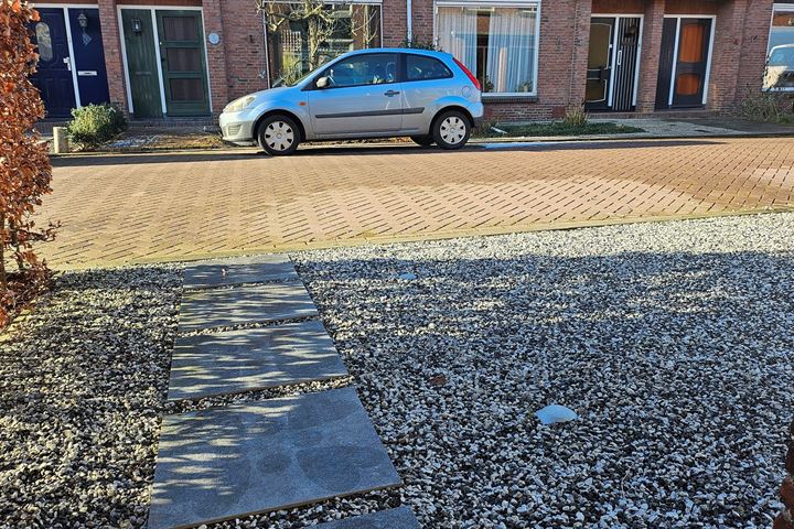 View photo 24 of Meidoornstraat 15