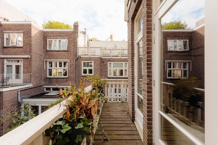 Bekijk foto 18 van Cornelis Krusemanstraat 4-*