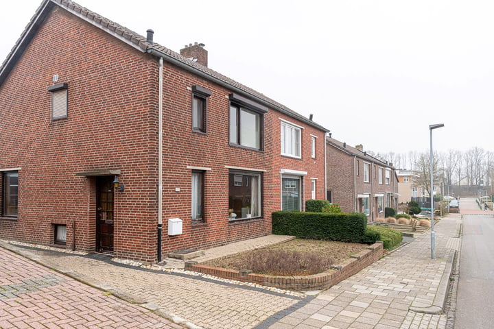 Bekijk foto 3 van Hiltostraat 17