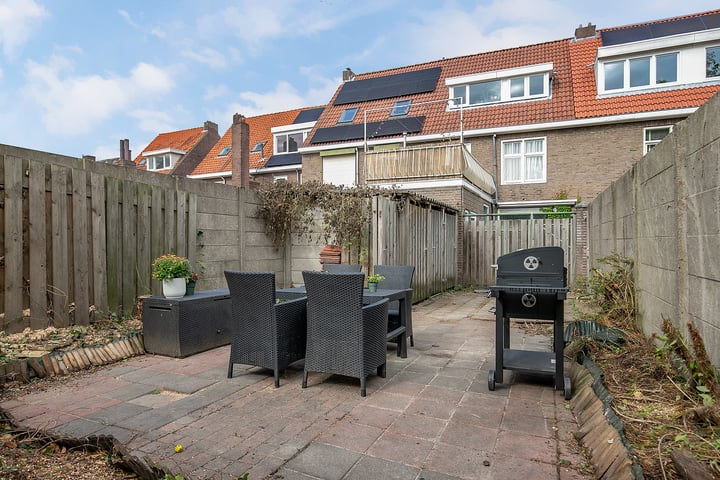 View photo 36 of Zeelsterstraat 213-B