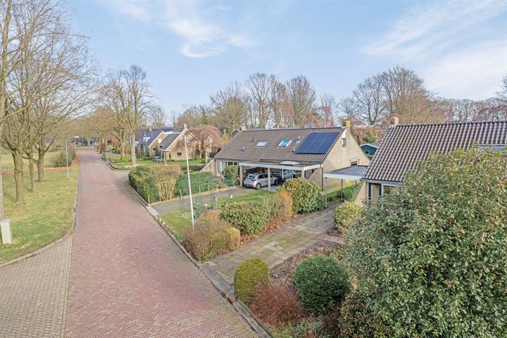 Bekijk foto 34 van Dingspelstraat 4