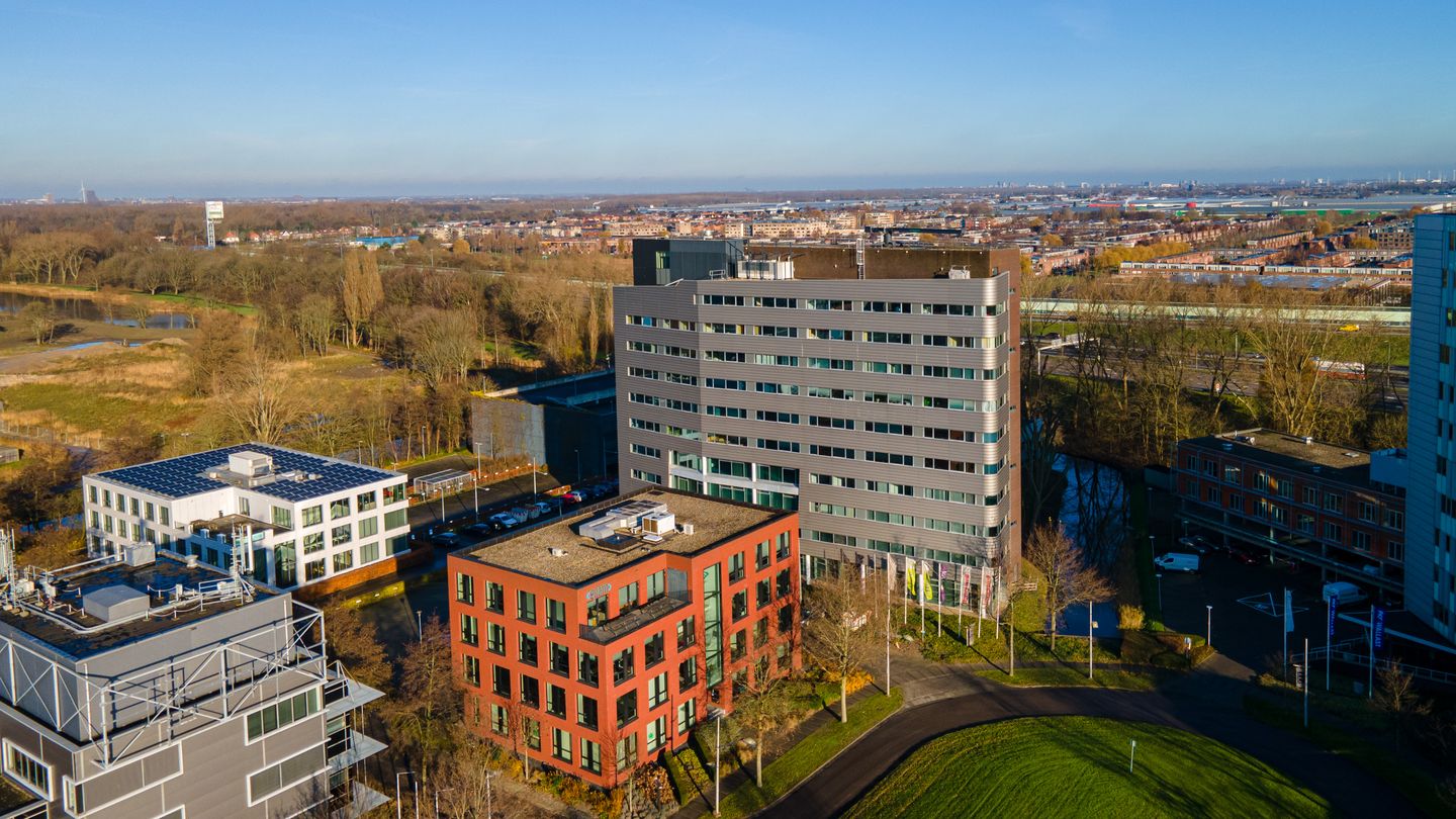 View photo 2 of Delftechpark 57