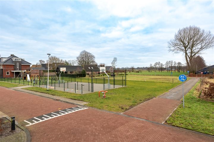 Bekijk foto 46 van Kervelstraat 11