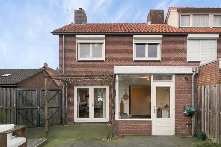 Bekijk foto 32 van Nicolaas Beetsstraat 2