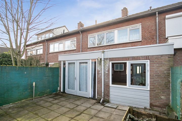 View photo 28 of Burgemeester van Claarenbeekstraat 34