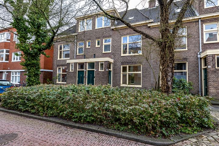 Bekijk foto 1 van Louise Henriettestraat 4