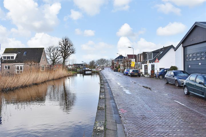 Bekijk foto 46 van Doctor van Noortstraat 158