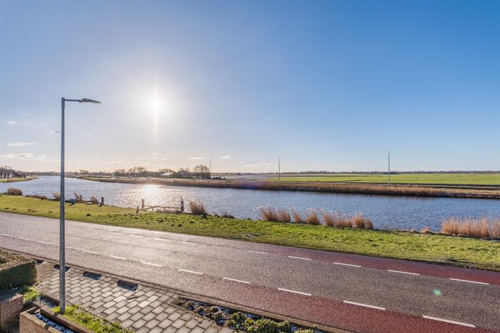 Bekijk foto 2 van Kanaaldijk 26