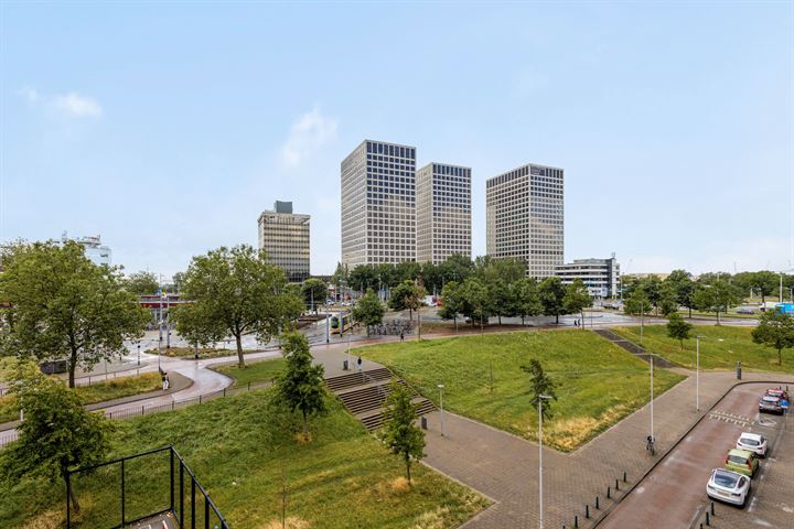 Bekijk foto 5 van Piet Paaltjensplein 76