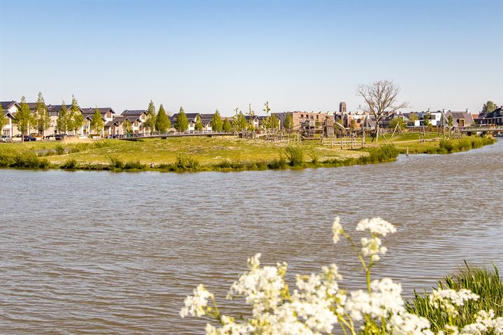 Bekijk foto 45 van Heer Balderikstraat 15