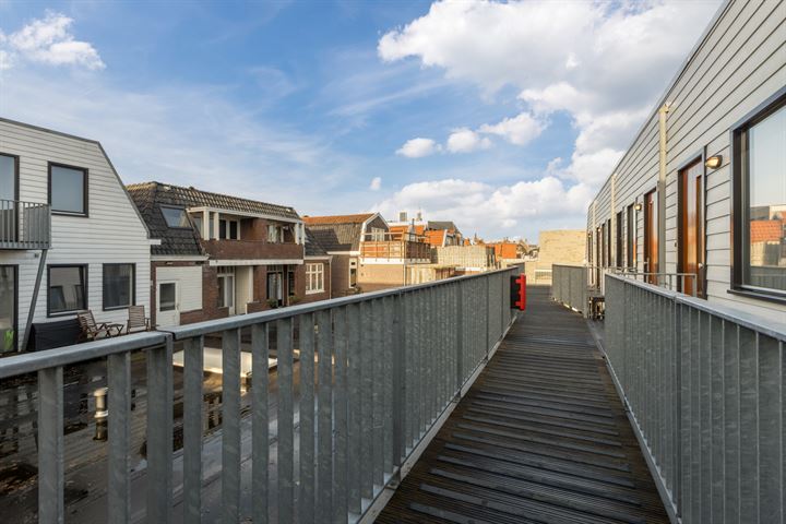 Bekijk foto 40 van Baanstraat 32-J