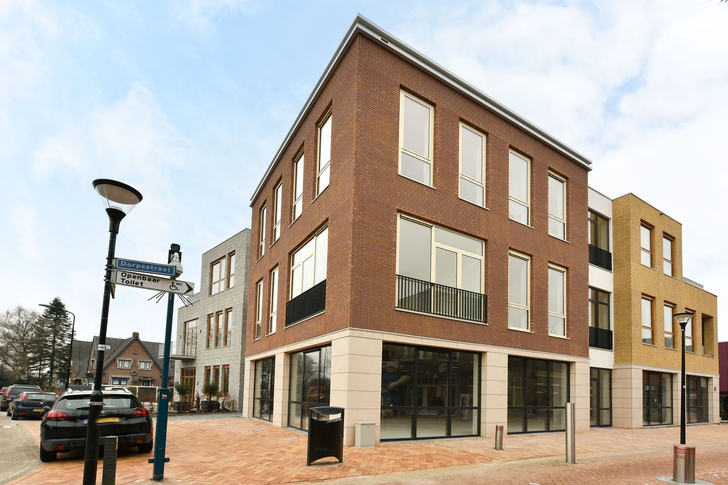 Bekijk foto 1 van Dorpsstraat 7