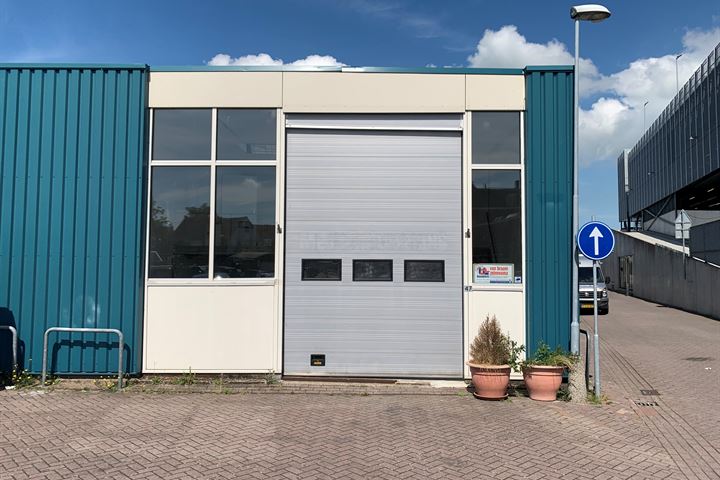 Plein 13 47, Wormerveer