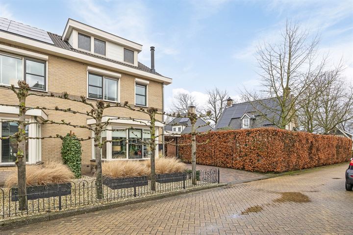 Bekijk foto 33 van Eifelstraat 9