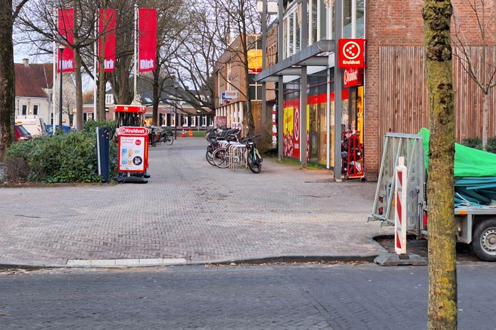 Bekijk foto 41 van Robert Kochlaan 17