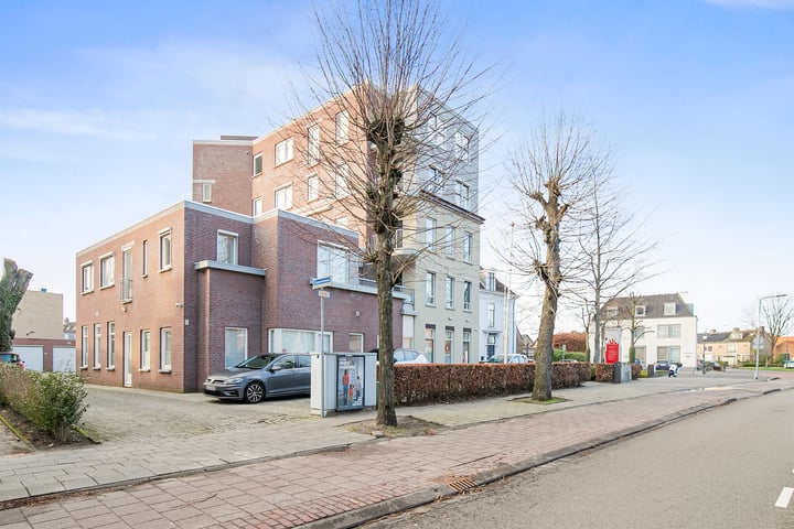 Bekijk foto 30 van Esserstraat 99