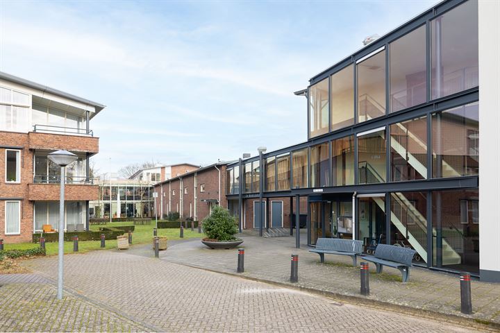 Bekijk foto 3 van Grotenhuisstraat 42