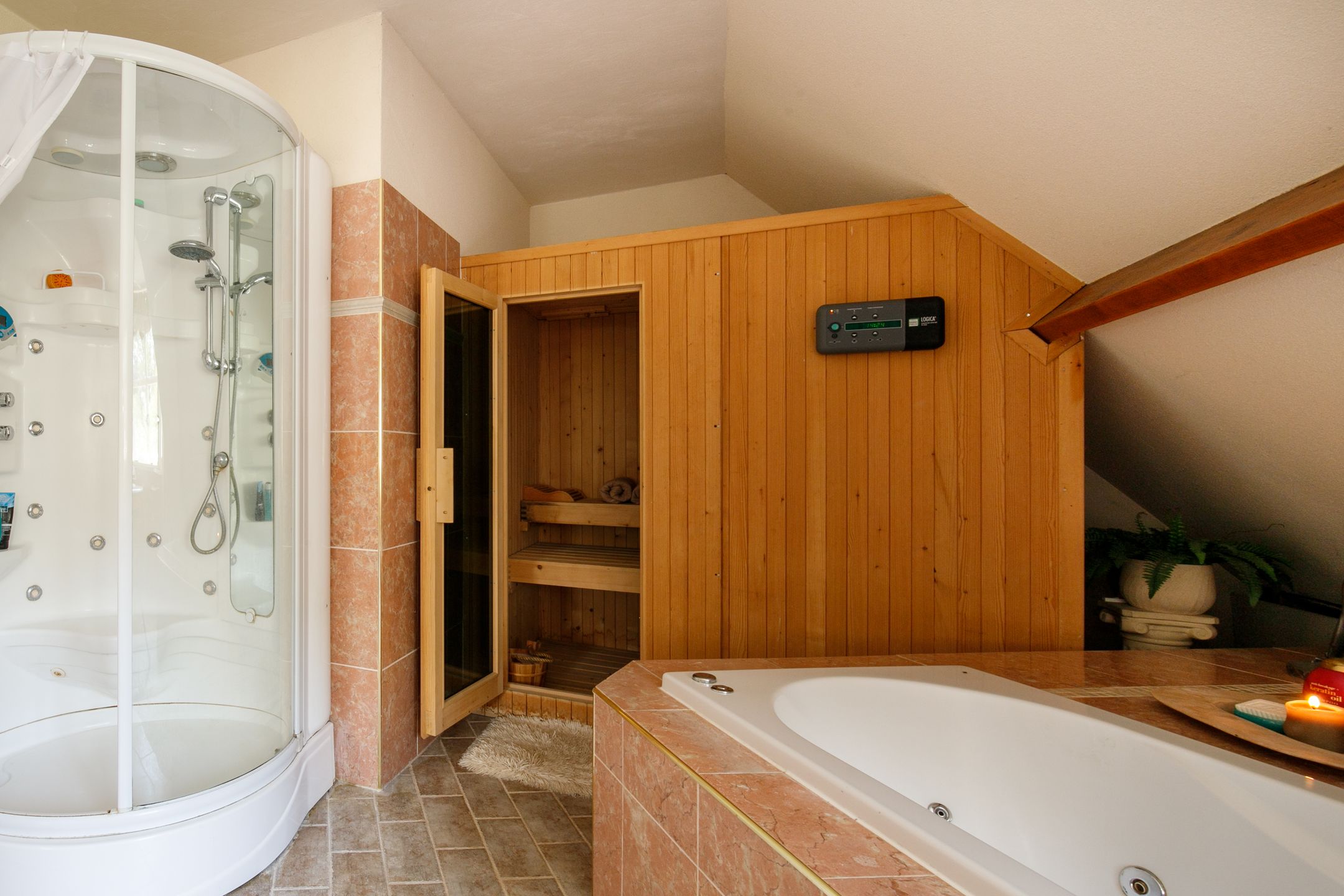 Foto 27 van Parallelweg Oost 29