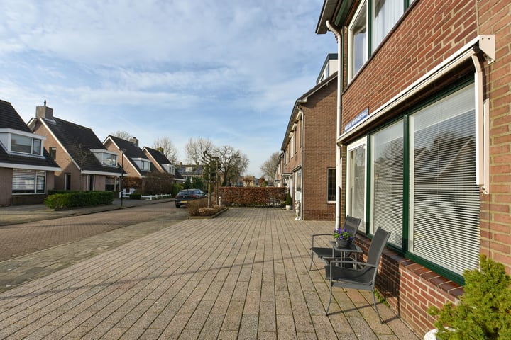 Bekijk foto 6 van Bisschop Koenraadstraat 27