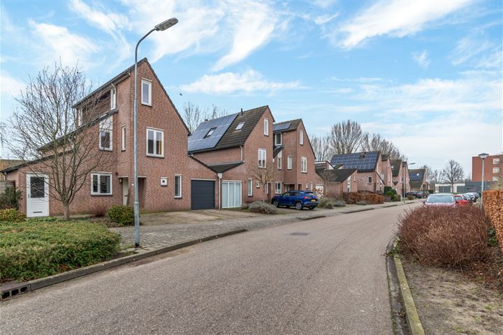 View photo 31 of Van Steenbergenweg 24