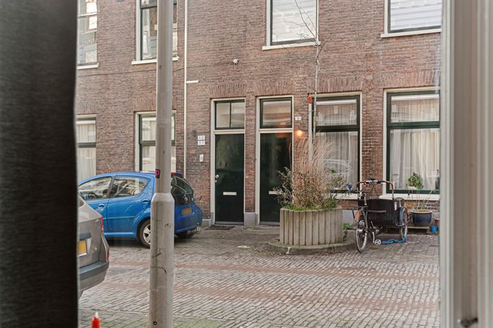 Bekijk foto 25 van Paulstraat 100