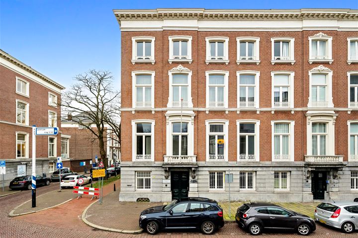 Bekijk foto 4 van Oranjestraat 6