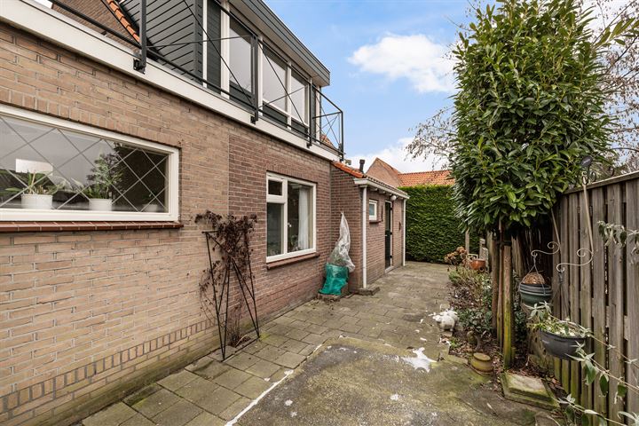 Bekijk foto 21 van Willemstraat 4