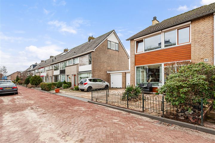 Bekijk foto 32 van Spechtstraat 13