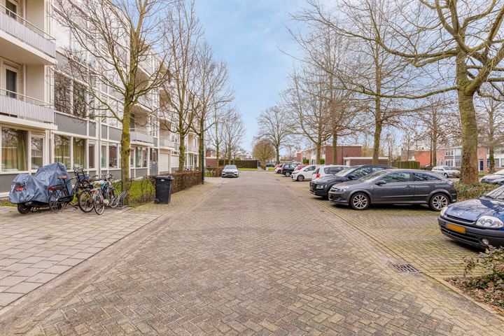 Bekijk foto 23 van Luxemburgsestraat 32