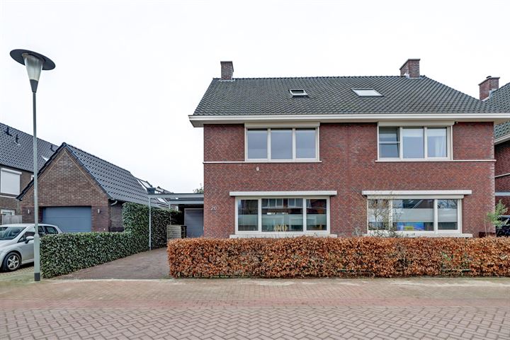 Bekijk foto 33 van Smellekenlaan 20