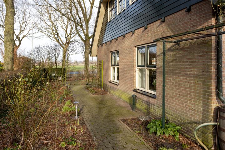 Bekijk foto 43 van Harderwijkerweg 263