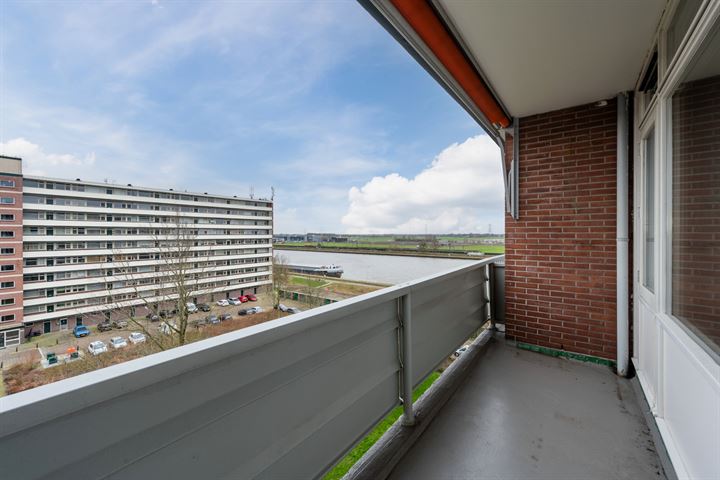 Bekijk foto 12 van Titus Brandsmastraat 71