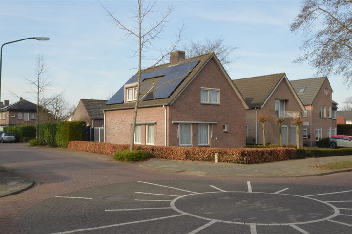 Bekijk foto 31 van Janssensstraat 8