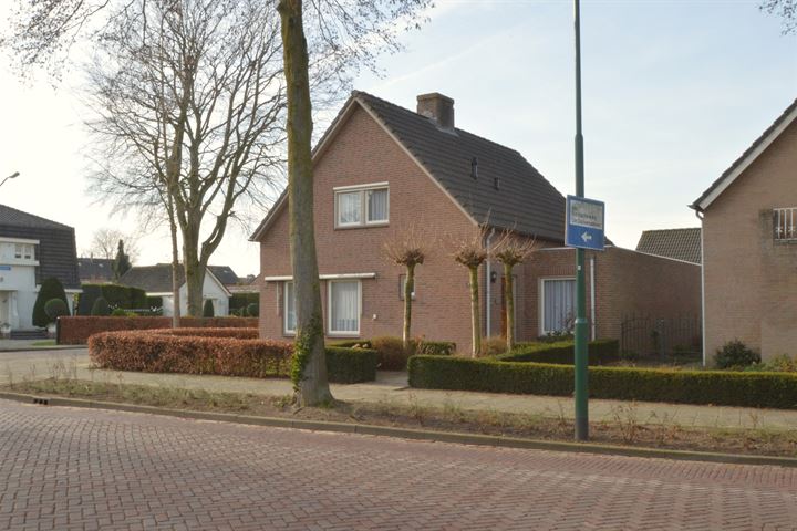 Bekijk foto 32 van Janssensstraat 8