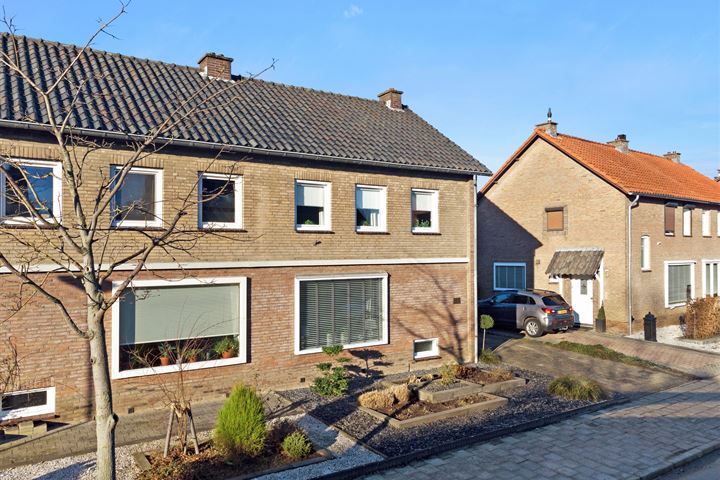 Bekijk foto 27 van Bruegelstraat 12