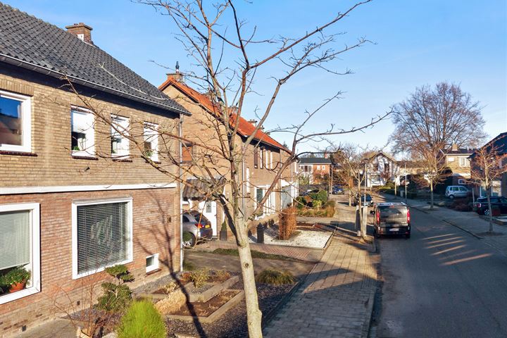 Bekijk foto 28 van Bruegelstraat 12