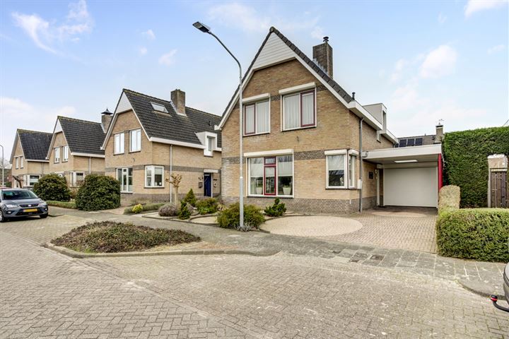 Bekijk foto 35 van Leeuwerikstraat 65