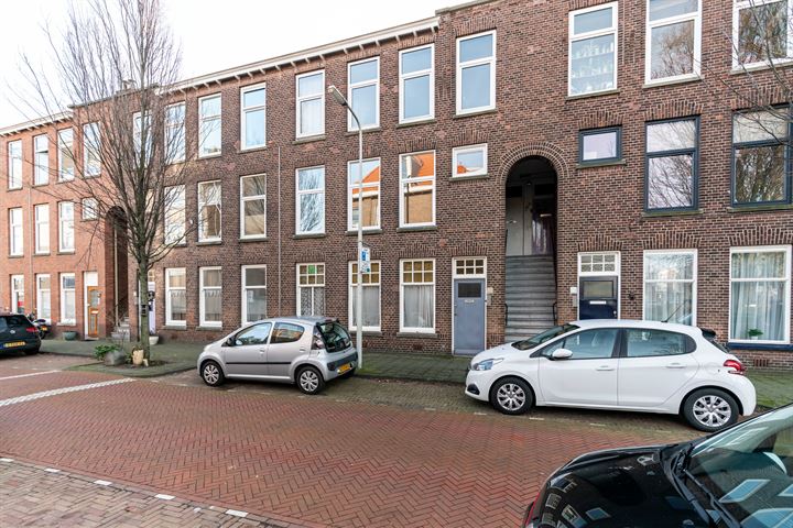 Bekijk foto 2 van Hulststraat 16