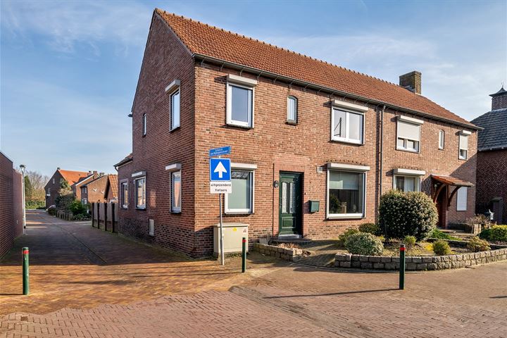 Bekijk foto 40 van Dorpsstraat 43