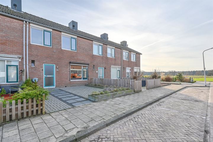 Bekijk foto 1 van van Leeuwenstraat 37