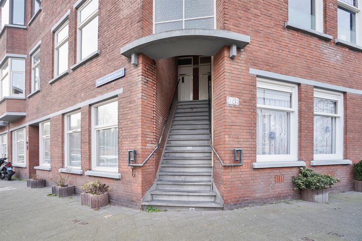 Bekijk foto 2 van Driebergenstraat 33