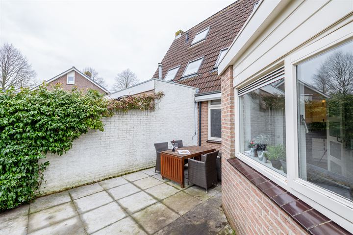 View photo 39 of Lindestraat 17