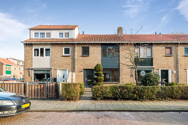 View photo 21 of Pieter Bothstraat 32