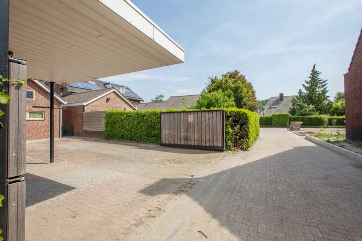 View photo 44 of van der Capellenstraat 13