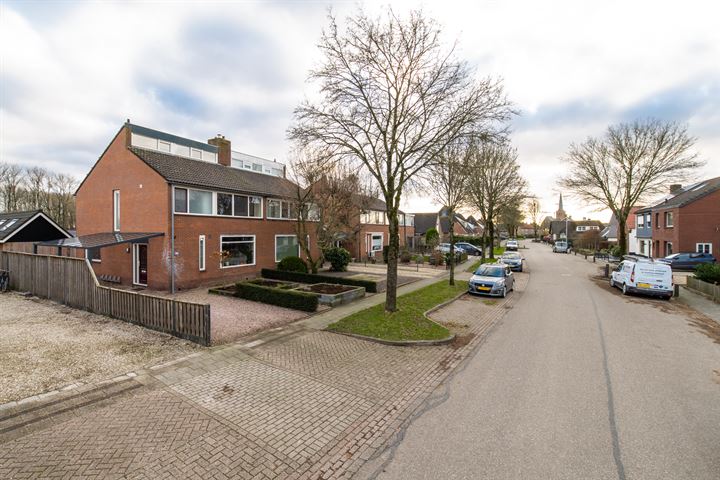 Bekijk foto 3 van Buitenweg 62