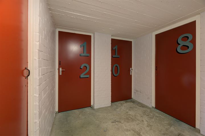 Bekijk foto 16 van Oude Lossersestraat 12