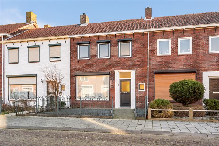 Bekijk foto 1 van Prinses Irenestraat 5