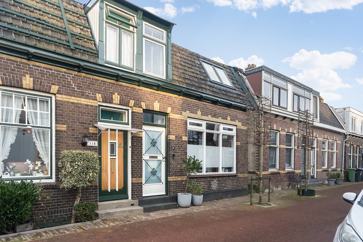 Bekijk foto 2 van Warmoesstraat 116