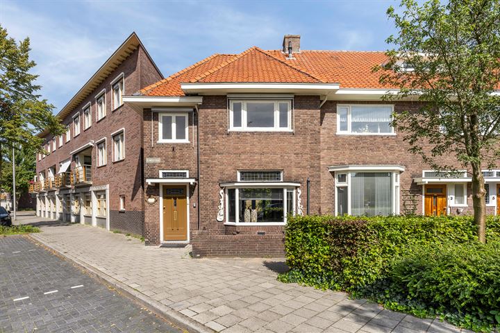 Bekijk foto 2 van Vermeerstraat 1